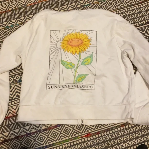 Zip up - Picture 2 of 2